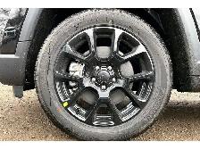 2026 Jeep Compass ALTITUDE Sun & Sound Driver Assist & Conv Pkg - Photo 12