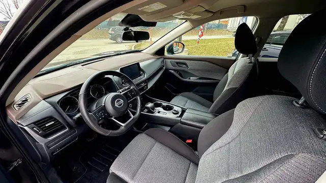 2021 Nissan Rogue AWD S | NO ACCIDENTS | HEATED SEATS | LOTS OF - Photo 11