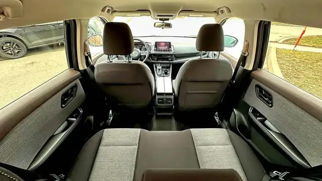 2021 Nissan Rogue AWD S | NO ACCIDENTS | HEATED SEATS | LOTS OF - Photo 26