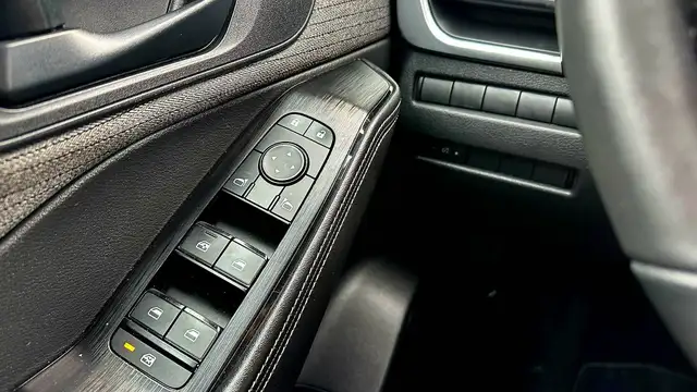 2021 Nissan Rogue AWD S | NO ACCIDENTS | HEATED SEATS | LOTS OF - Photo 28