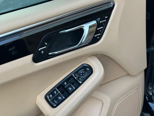 2016 Porsche Macan S | NO ACCIDENTS | PREMIUM PLUS | SPORTS CHRO - Photo 16