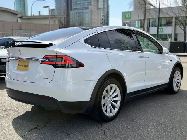 2017 Tesla Model X 100D LONG RANGE - Photo 5