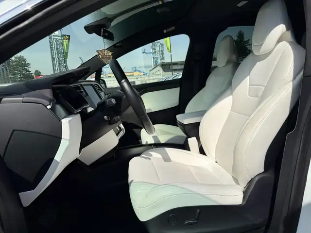 2017 Tesla Model X 100D LONG RANGE - Photo 24