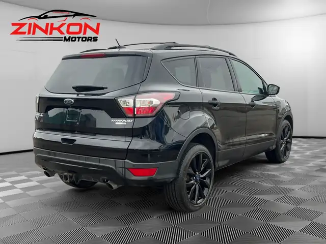 2017 Ford Escape TITANIUM | 4WD | 2.0L | CLEAN CARFAX | PANO ROO - Photo 5