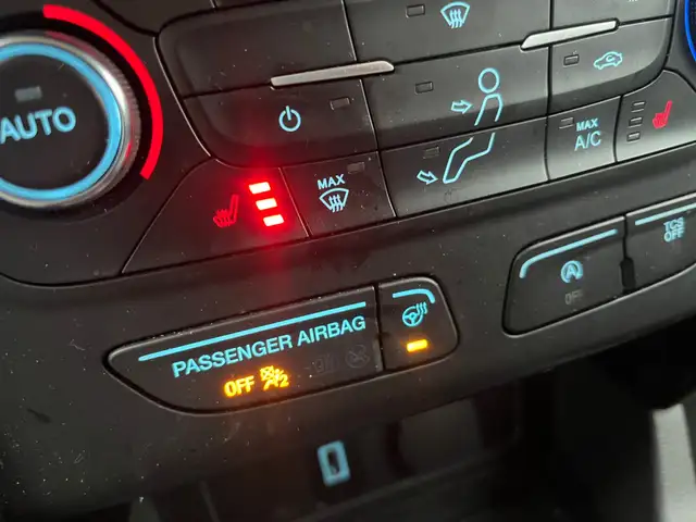 2017 Ford Escape TITANIUM | 4WD | 2.0L | CLEAN CARFAX | PANO ROO - Photo 23