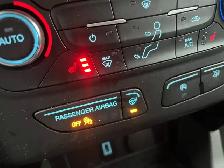 2017 Ford Escape TITANIUM | 4WD | 2.0L | CLEAN CARFAX | PANO ROO - Photo 23