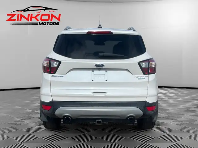 2018 Ford Escape TITANIUM | 4WD | 2.0L | CLEAN CARFAX | PANO ROO - Photo 4
