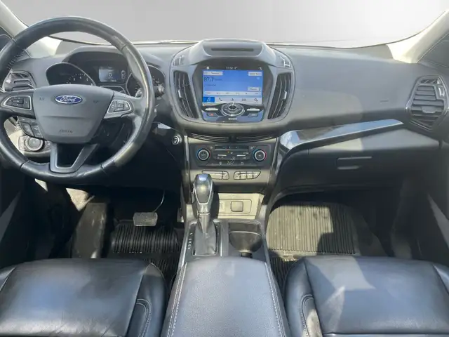 2018 Ford Escape TITANIUM | 4WD | 2.0L | CLEAN CARFAX | PANO ROO - Photo 11