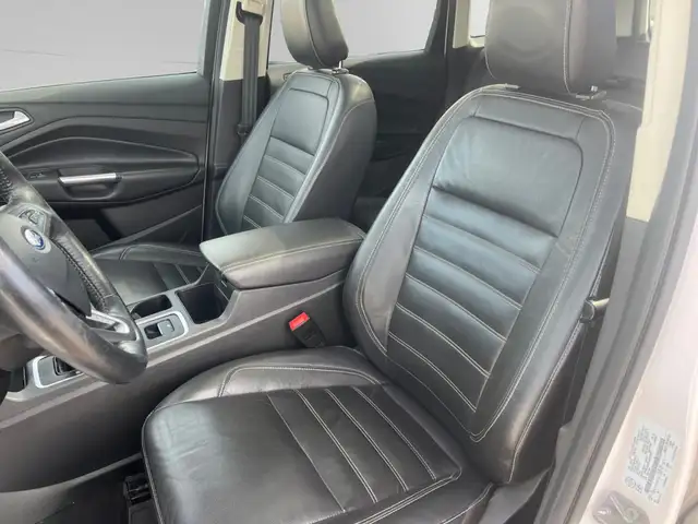 2018 Ford Escape TITANIUM | 4WD | 2.0L | CLEAN CARFAX | PANO ROO - Photo 12