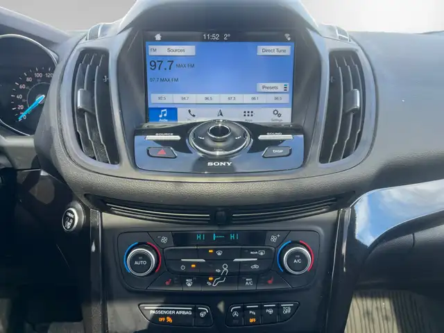 2018 Ford Escape TITANIUM | 4WD | 2.0L | CLEAN CARFAX | PANO ROO - Photo 17
