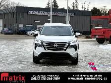 2025 Nissan Rogue SV - Photo 2