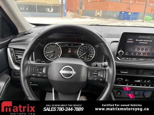 2025 Nissan Rogue SV - Photo 18