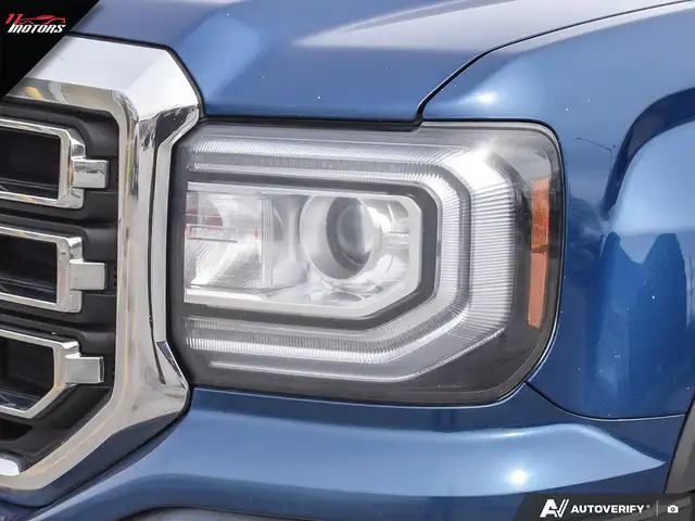 2018 GMC Sierra 1500 4x4 Double Cab 143.5' SLE | 6.5ft BOX | V8 - Photo 10