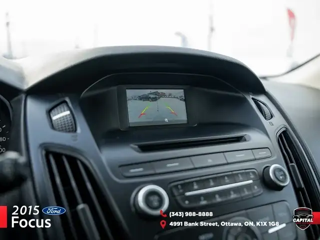 2015 Ford Focus SE - Photo 11