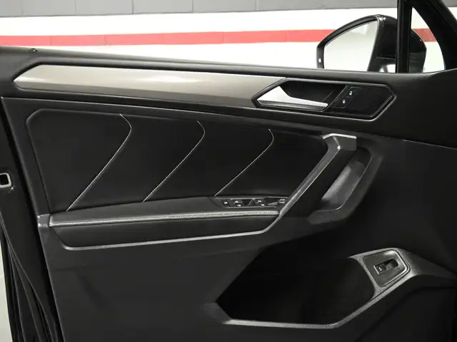 2024 Volkswagen Tiguan Comfortline No Accident Leather CarPlay A - Photo 11