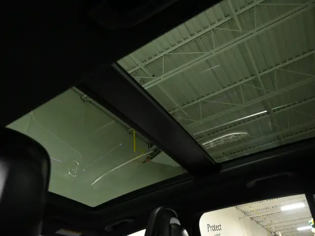 2024 Mercedes-Benz GLC 300 4MATIC No Accident AMG 360CAM Panoram - Photo 23