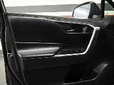 2024 Toyota RAV4 LE No Accident Radar Cruise Lane Assist Blind S - Photo 11