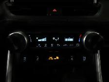 2024 Toyota RAV4 LE No Accident Radar Cruise Lane Assist Blind S - Photo 19