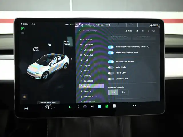 2022 Tesla Model Y Long Range No Accident Dual Motor Autopilot N - Photo 16