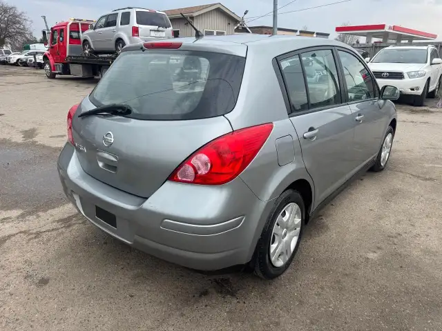 2011 Nissan Versa 1.8 S, AUTOMATIC, NOT CVT, 163KMS, CERTIFIED - Photo 5