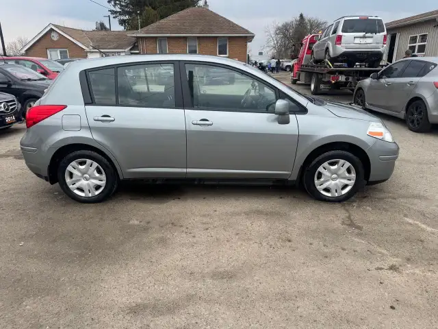 2011 Nissan Versa 1.8 S, AUTOMATIC, NOT CVT, 163KMS, CERTIFIED - Photo 6