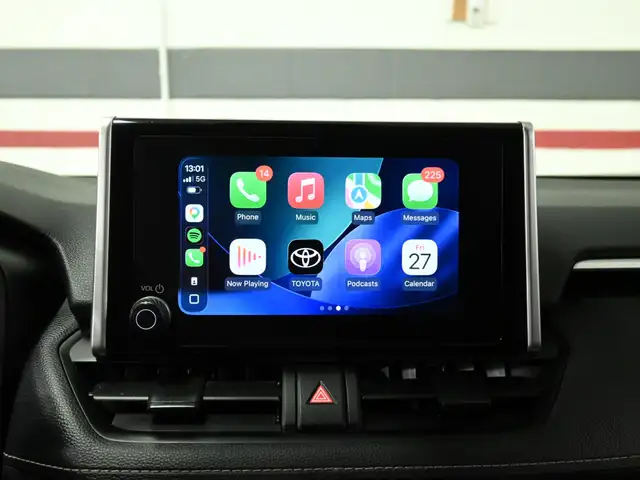 2024 Toyota RAV4 LE Radar Cruise Lane Assist Blind Spot - Photo 17