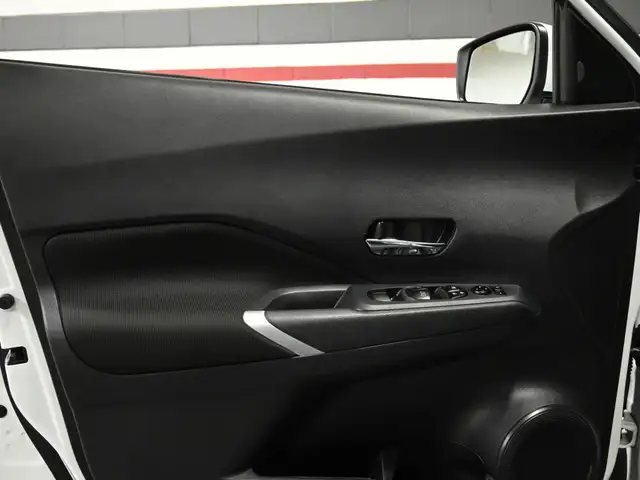 2024 Nissan Kicks SV CarPlay Adaptive Cruise Remote Start - Photo 11