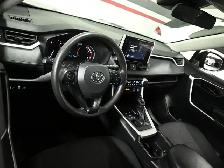 2024 Toyota RAV4 LE No Accident Radar Cruise Lane Assist Blind S - Photo 10