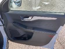 2025 Ford Escape Platinum - Photo 16