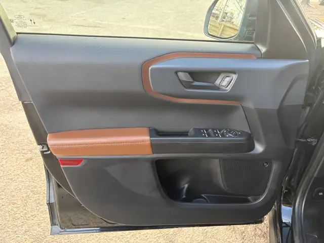 2022 Ford Bronco Sport Outer Banks | LEATHER | HEADED SEATS | TU - Photo 9