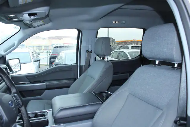 2025 Ford F-150 XLT - Photo 18