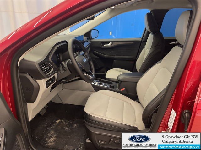 2026 FORD Escape PHEV - Photo 11