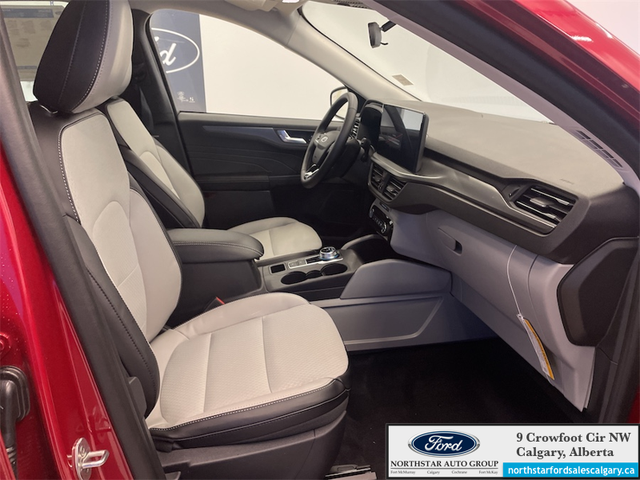 2026 FORD Escape PHEV - Photo 14