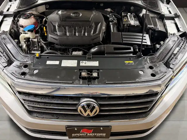 2020 Volkswagen Passat Comfortline New Tires Camera CLEAN CARFAX - Photo 10
