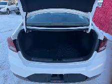 2020 Hyundai Elantra Limited - Photo 19