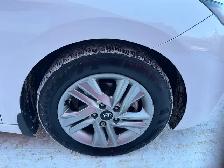 2020 Hyundai Elantra Limited - Photo 20