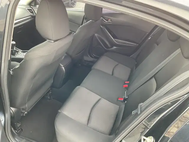 2018 Mazda 3 GX - Photo 8