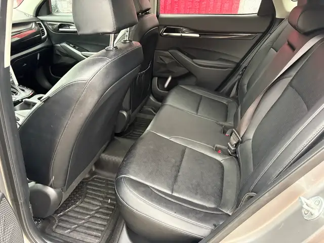 2021 Kia Seltos EX - Photo 11