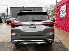 2021 Kia Seltos EX - Photo 13