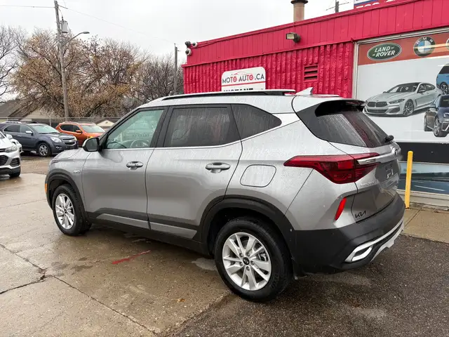 2021 Kia Seltos EX - Photo 14
