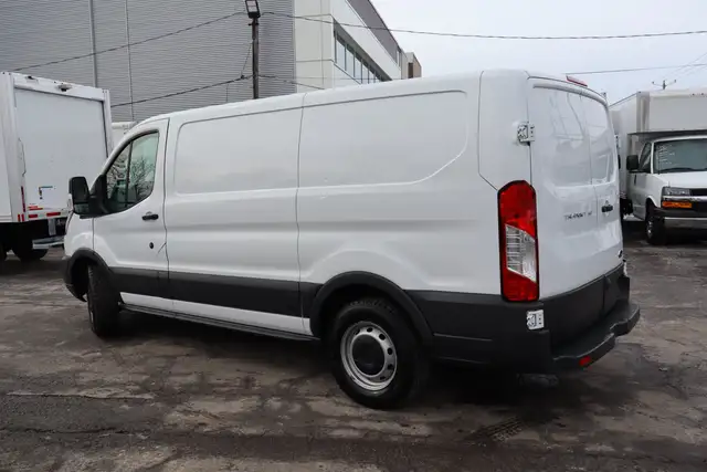 Ford Transit Cargo Van T-150 CARGO 130WB 1 SEUL PROPRIO / GARANT - Photo 4