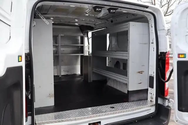 Ford Transit Cargo Van T-150 CARGO 130WB 1 SEUL PROPRIO / GARANT - Photo 12