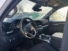 2025 GMC Sierra 1500 Elevation 5.3L - Photo 6