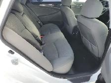 2015 Hyundai Sonata Hybrid - Photo 16