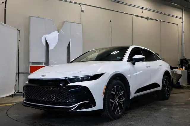 2023 Toyota Crown LIMITED AWD HYBRID - PANO|NAVI|CAMERA|BLINDSPO