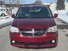 2016 Dodge Grand Caravan Crew - Photo 2