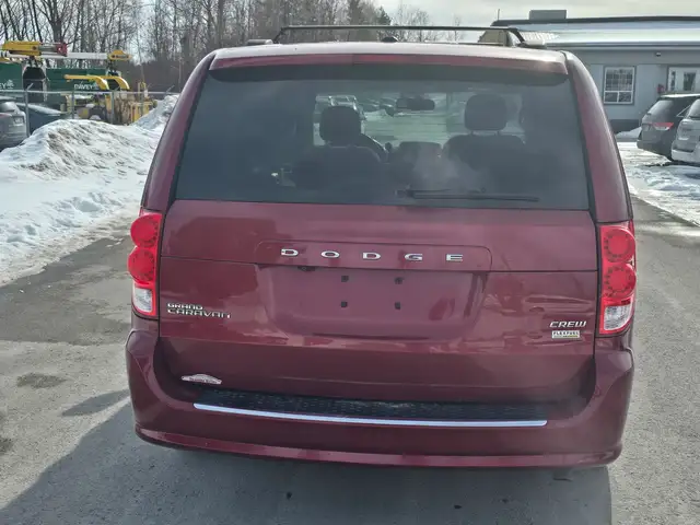 2016 Dodge Grand Caravan Crew - Photo 5