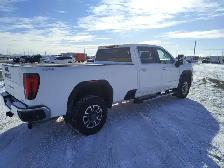 2022 GMC Sierra 3500HD - Photo 4