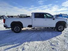 2022 GMC Sierra 3500HD - Photo 7