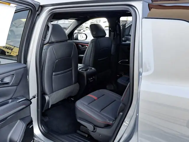 2026 Chevrolet Traverse - Photo 31